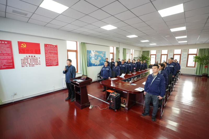 1767085987660302.jpg 233b50dffd832f9aa44f82db07f3ea35.jpg